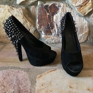 Bettie Paige platform peep toe pumps